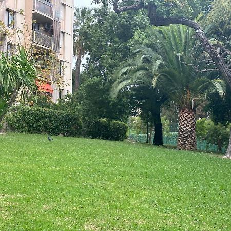 Privat Room In Private Security Residence With Free Parking, 1 Minute From Tramway, 9 Minutes From De Center, Accessible All Transports Niza Exterior foto